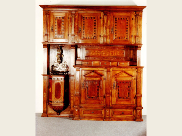 Schweizer Renaissance Buffet um 1700 ...
